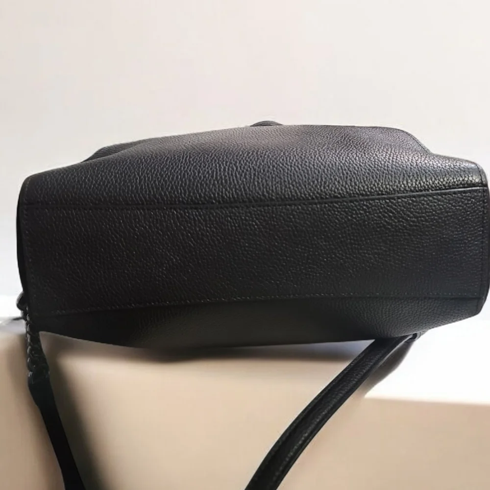 COACH Chain Prairie Satchel in Excellent Condition 2019 - Picture 3 of 14